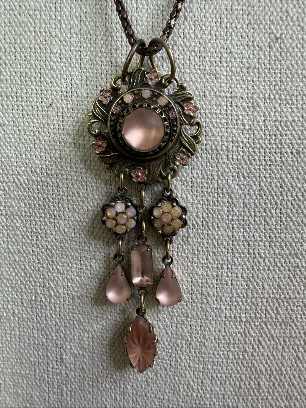 Antique-Inspired Pink Glass Pendant Necklace